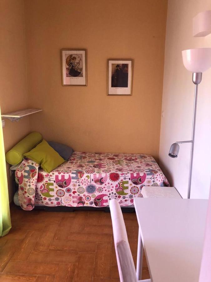 Familia Anfitriona Acoge Terraza Lejlighed Sevilla Eksteriør billede